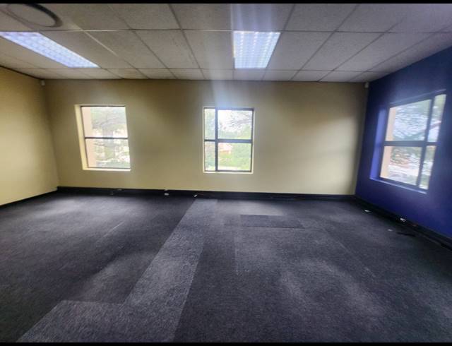 529M² OFFICE TO LET IN NOORDWYK